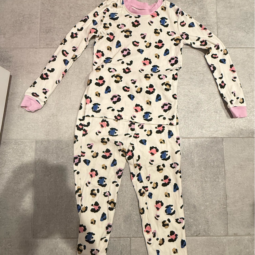 Tucker and Tate  Cheetah Pink and Blue Pajama set - size 7- new!